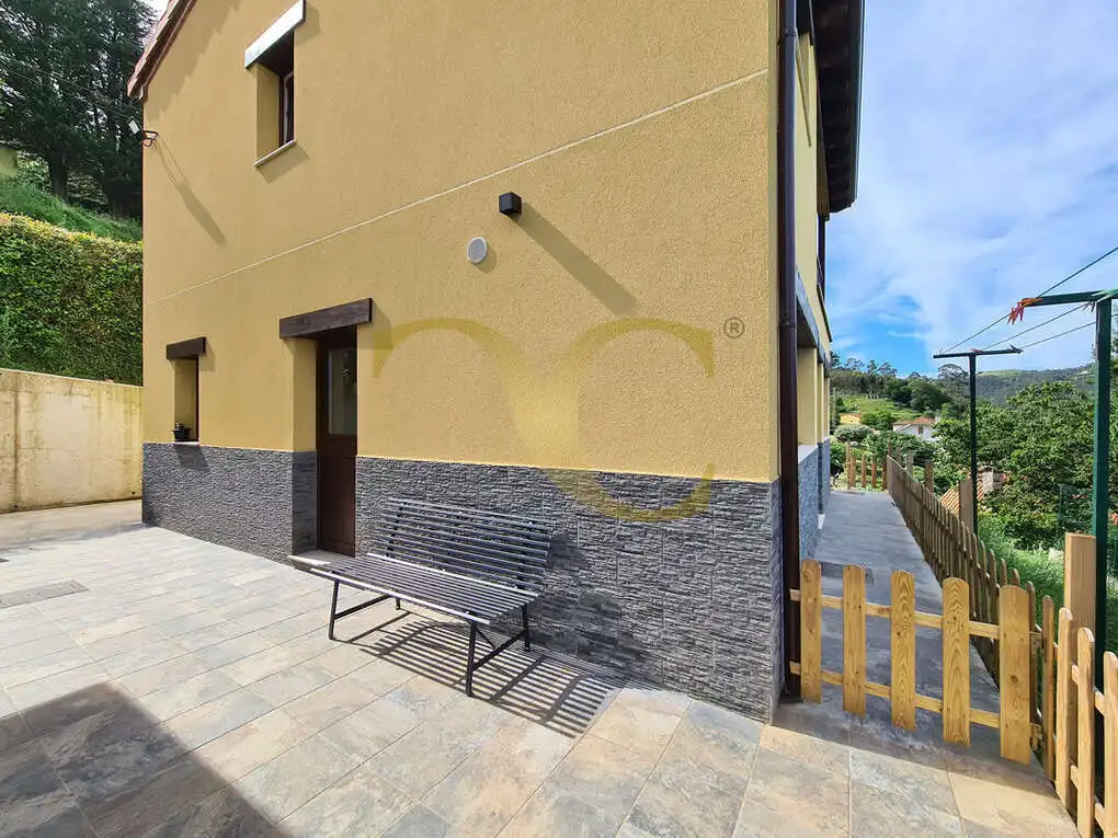 Terraza de Casa o chalet en venta en Gijón  con Calefacción, Jardín privado y Balcón