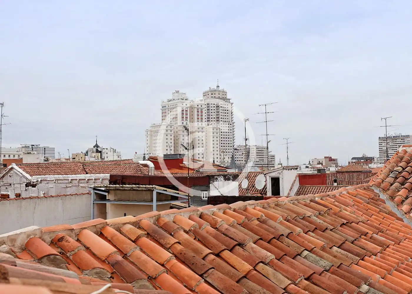Dúplex de lloguer a Calle del Marqués de Santa Ana, Universidad - Malasaña