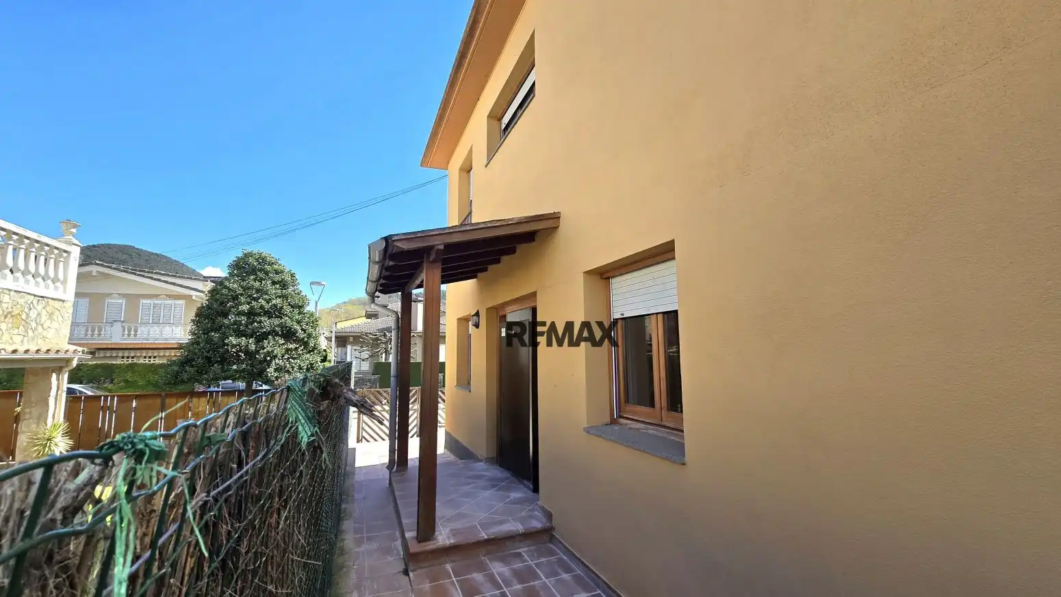 Detached house with garden for sale in Calle CL ISAAC ALBENIZ, imagen 16