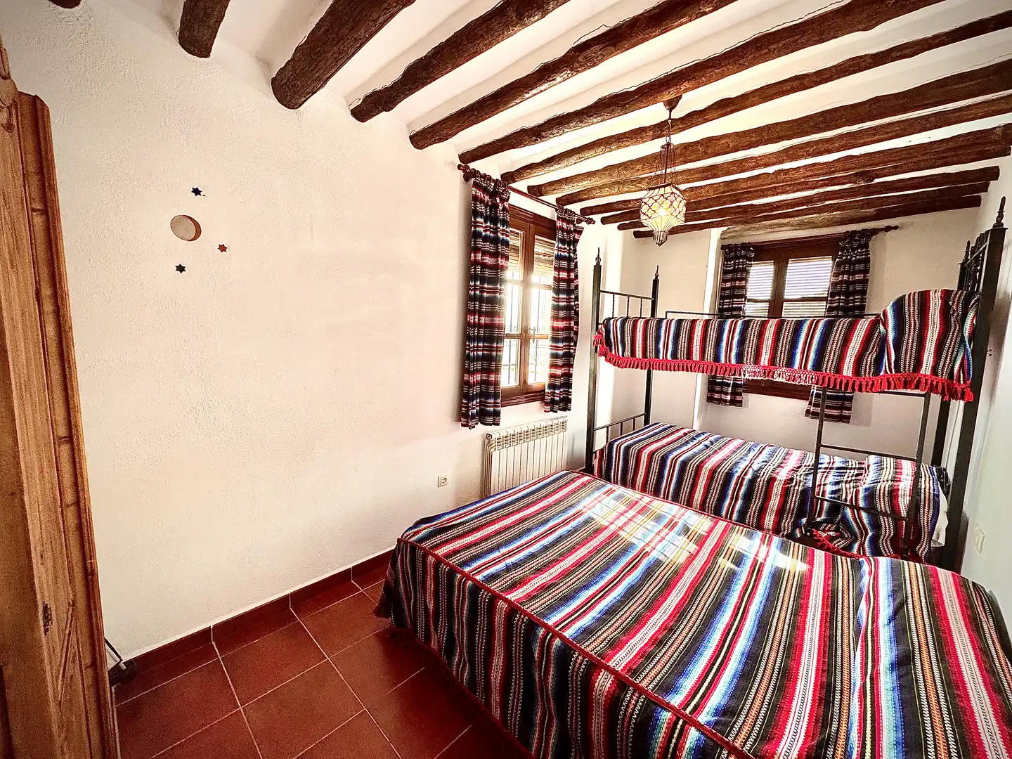 Bedroom of Buildings for sale in Juviles  with Alarm