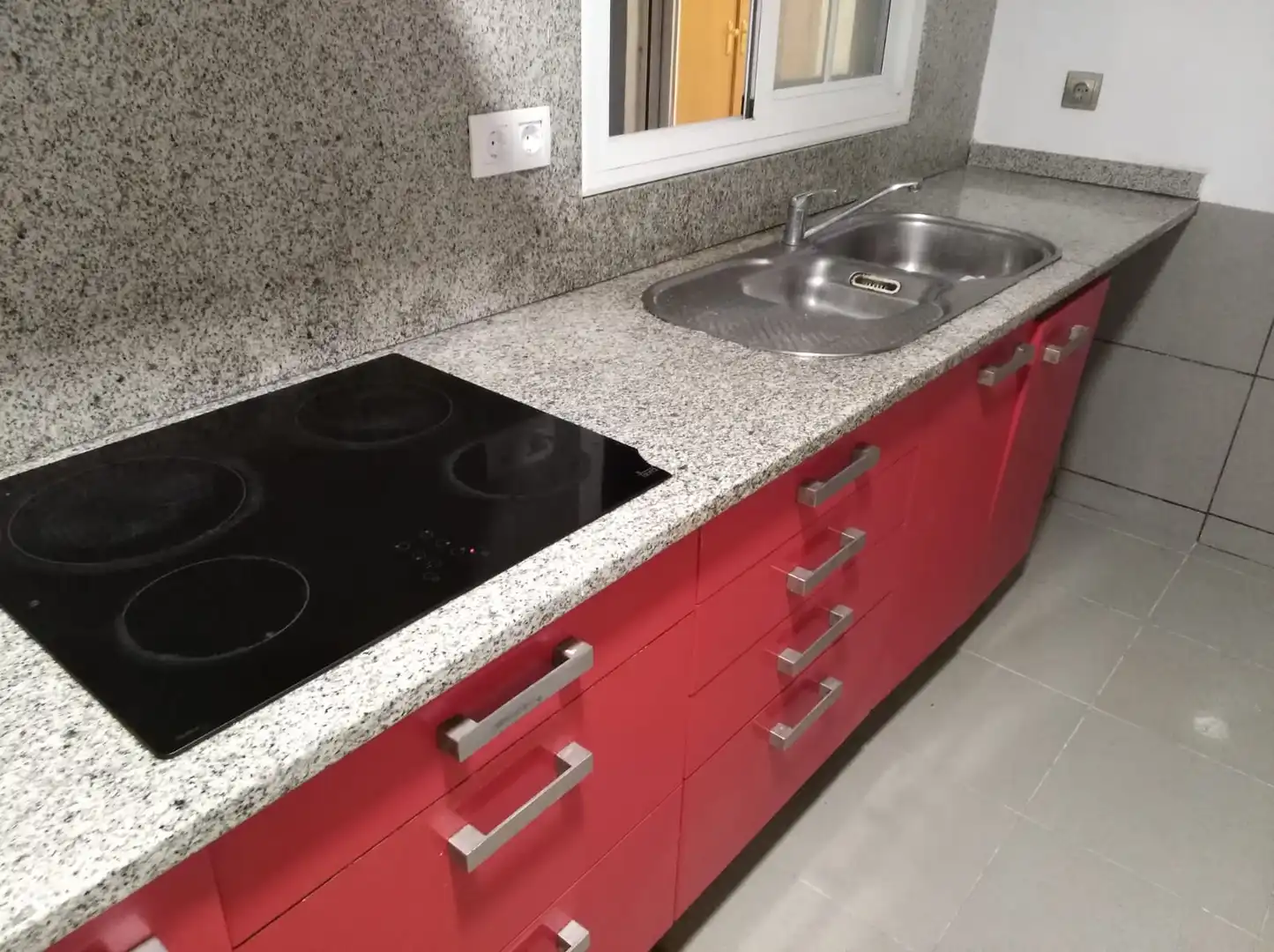 Cocina de Piso en venta en Girona con Terraza y Amueblado