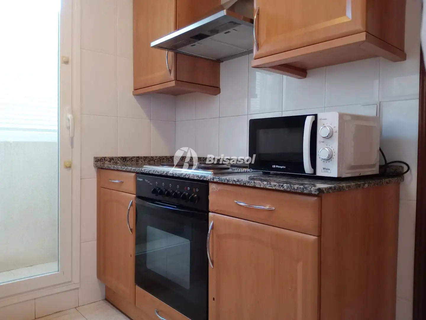 Cocina de Apartamento en venta en Mont-roig del Camp con Balcón y Piscina comunitaria