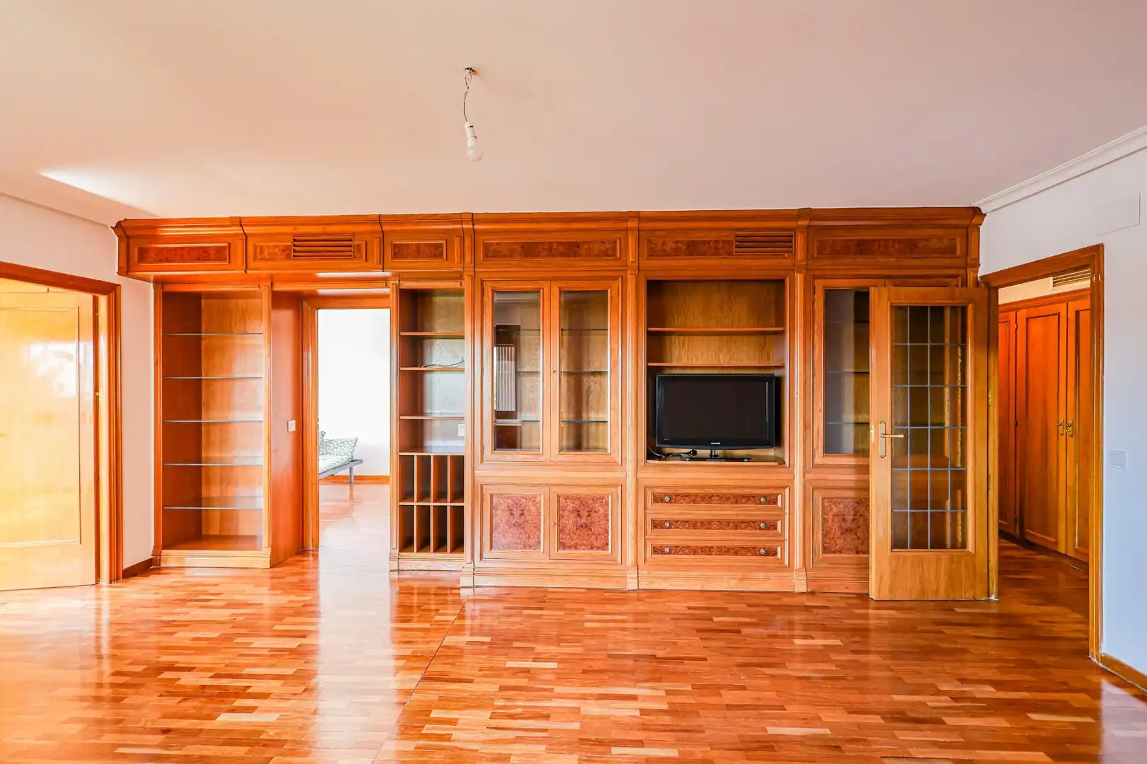 Sala d'estar de Apartament de lloguer en Madrid amb Aire condicionat, Calefacció i Parquet