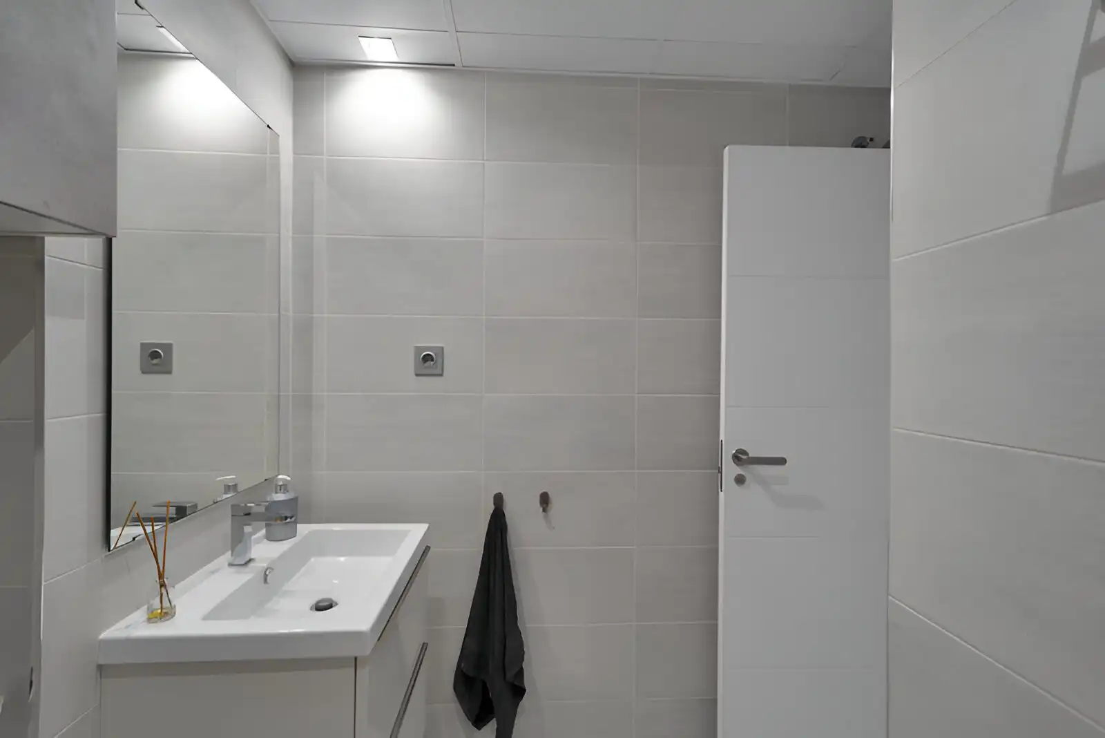 Bathroom of Ground floor for sale in Benalmádena  with Air Conditioner, Heating and Terrace