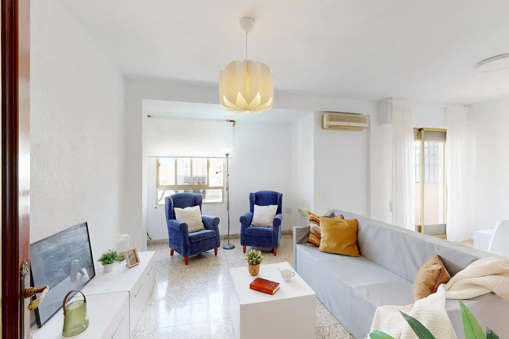 Flat with terrace for sale in Calle JUAN FERNANDEZ 4, imagen 9