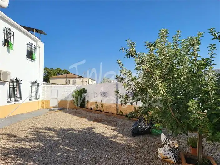 Casa adosada en venta en Antequera con Aire acondicionado, Terraza y Trastero