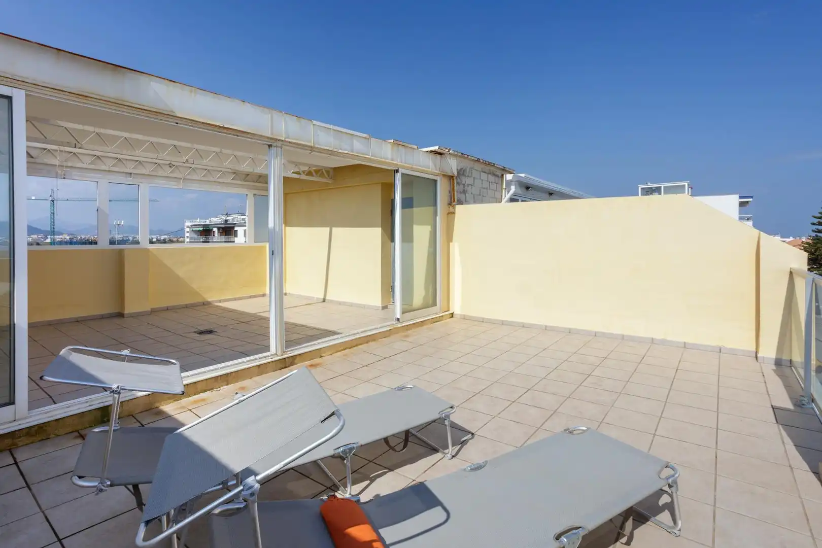 Terraza de Ático en venta en Piles con Aire acondicionado, Calefacción y Jardín privado