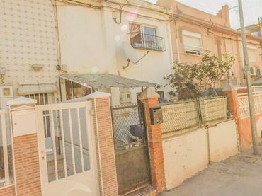 Villa à vendre à C/ Alcalde Cirilo Molina