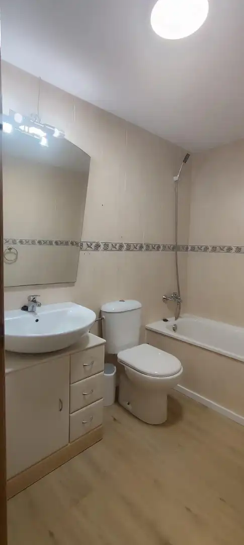 Badezimmer von Wohnung zur Miete in Albal mit Klimaanlage, Heizung und Terrasse