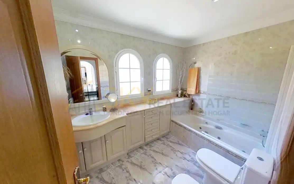 Bany de Casa o xalet en venda en Llucmajor amb Aire condicionat, Jardí privat i Traster