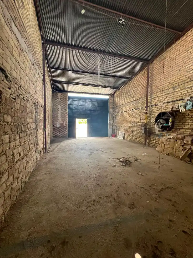 Nau industrial en venda en Los Palacios y Villafranca