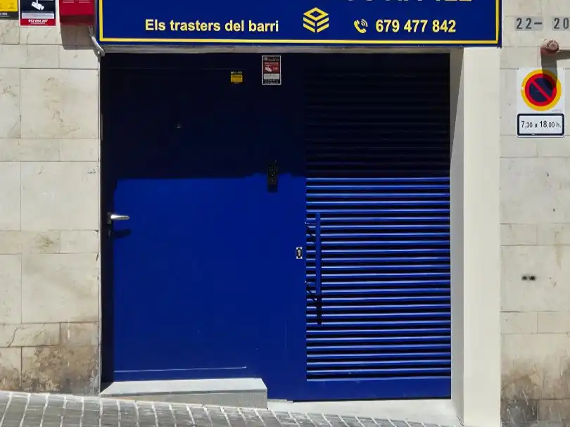 Außenansicht von Lagerraum zur Miete in Barcelona mit Alarm