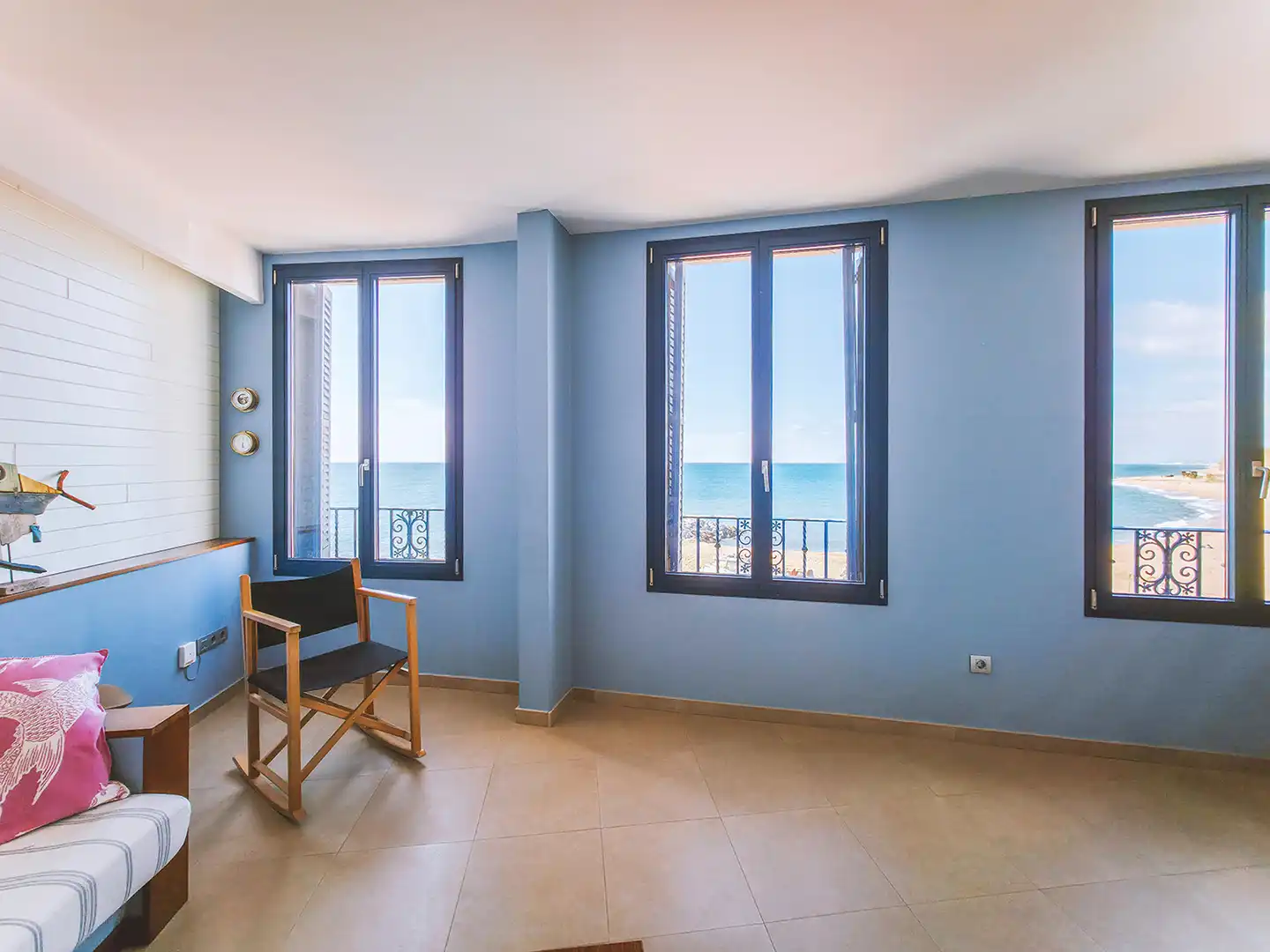 Dormitori de Apartament de lloguer en Sant Pol de Mar amb Aire condicionat, Moblat i Forn