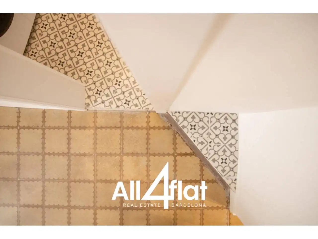 Exterior view of Flat for sale in Barcelona  with Air Conditioner