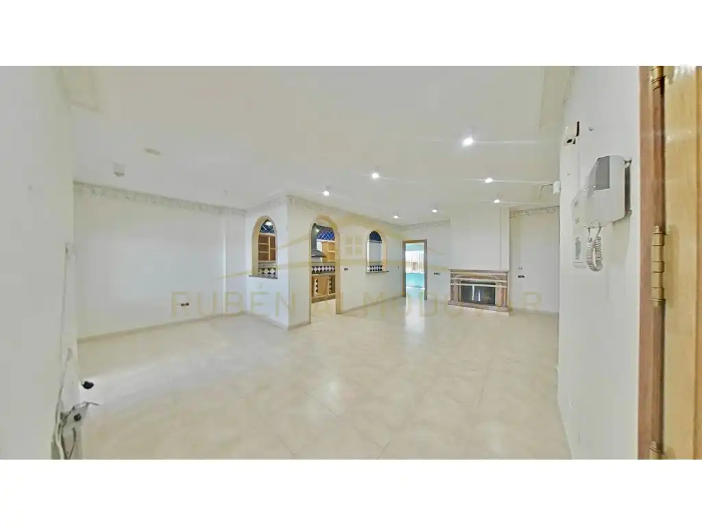 Flat for sale in Calle Pola De Siero 25, imagen 2