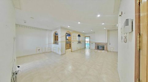 Foto 2 de Piso en venta en Calle Pola de Siero, 25, Zona Playa de los Locos, Torrevieja
