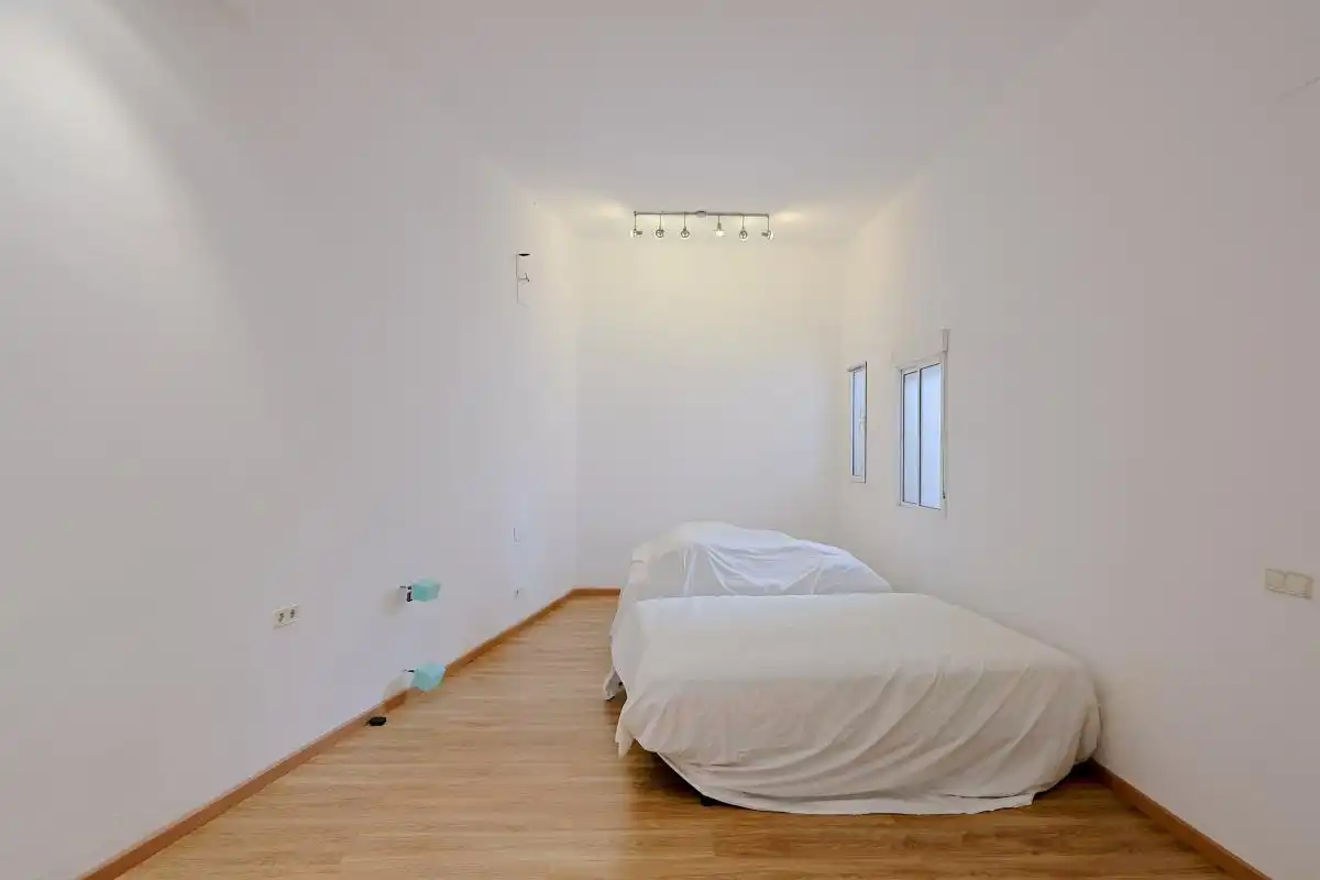 Dormitori de Planta baixa en venda en Madrid amb Calefacció