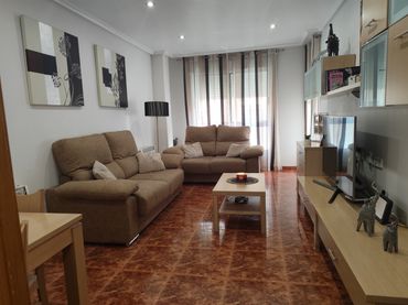 Piso con ascensor en venta en Calle Doña María Matas 3