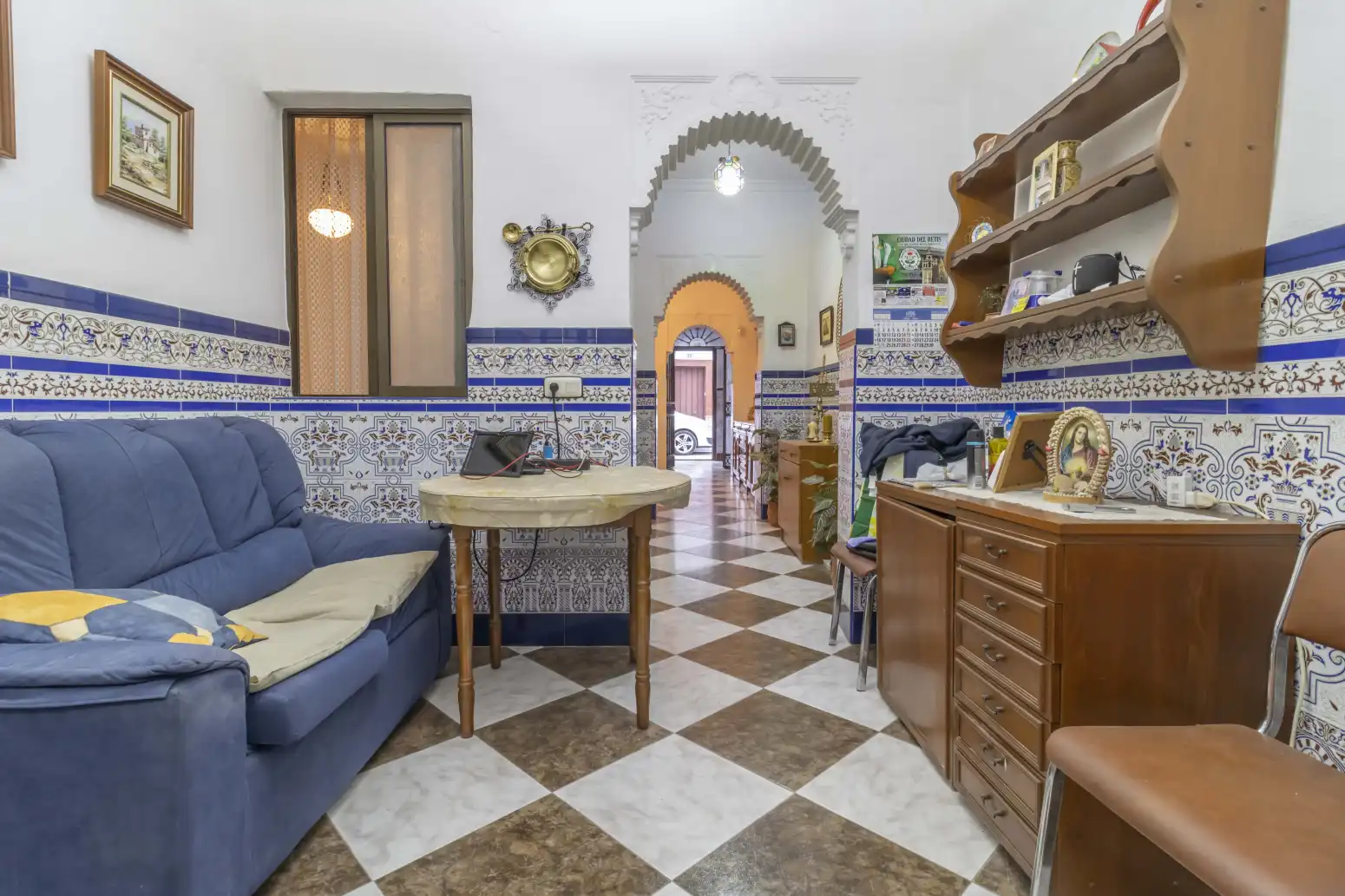 Einfamilien-Reihenhaus zum Verkauf in Brenes mit Terrasse, Möbliert und Balkon