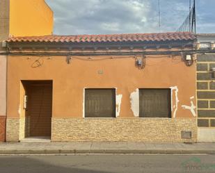 Vista exterior de Casa o xalet en venda en Cartagena amb Terrassa, Traster i Moblat