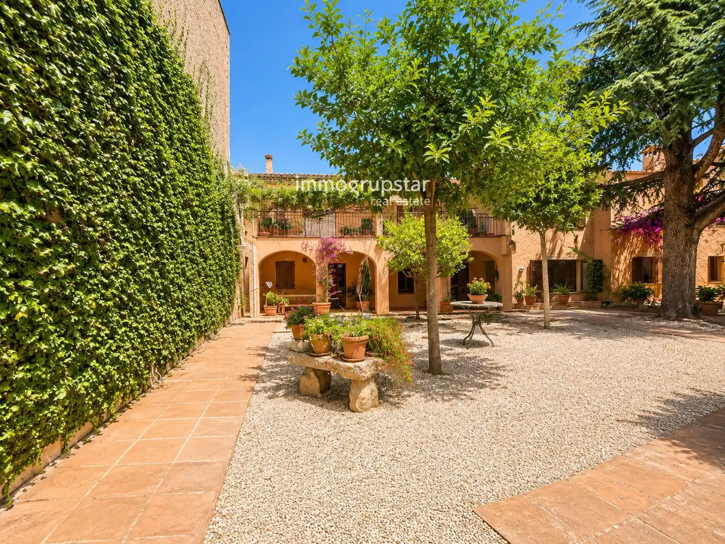 Casa con terraza en venta en Anselm Clave, imagen 3