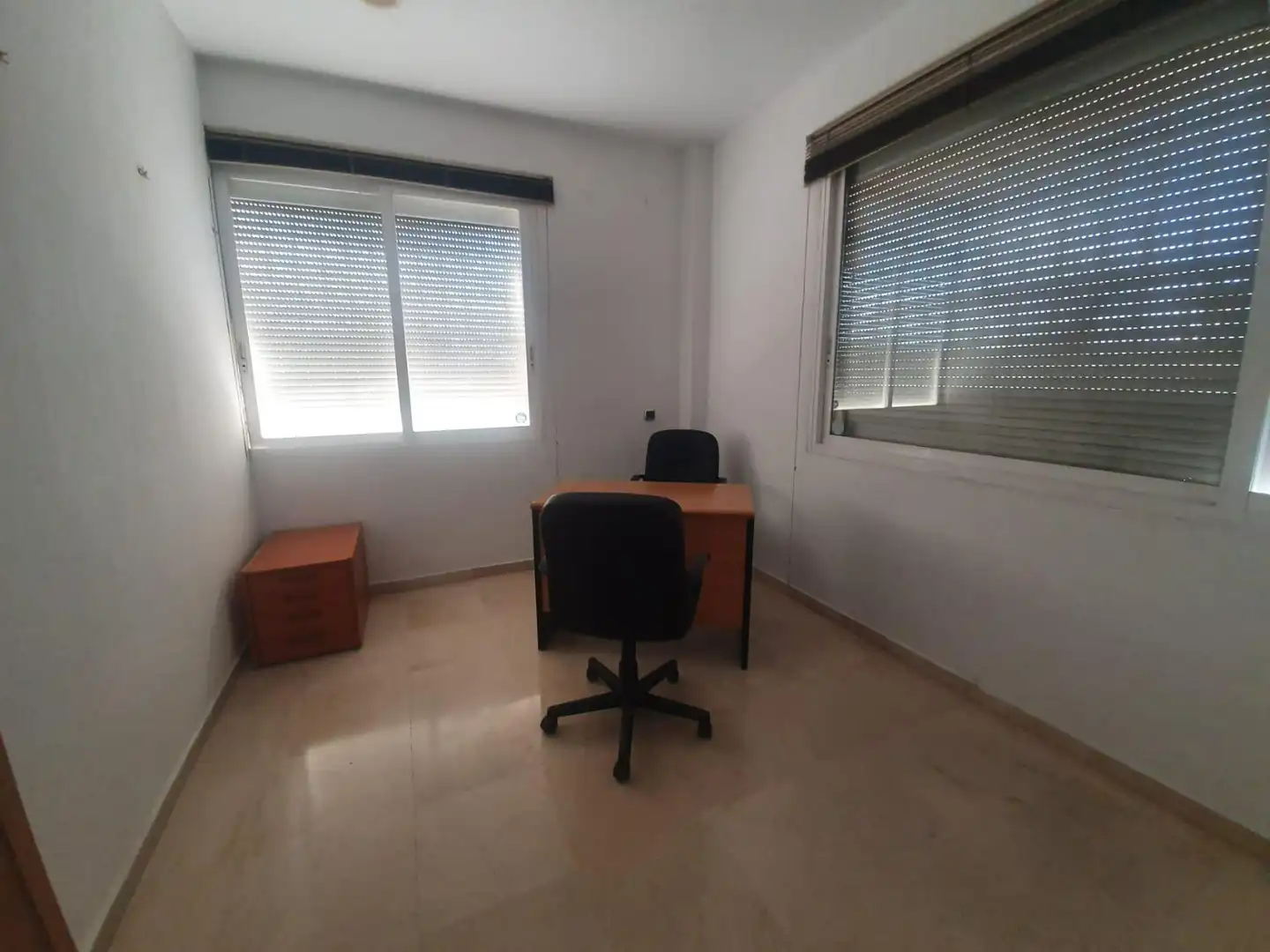 Office for rent in Sevilla  with Air Conditioner