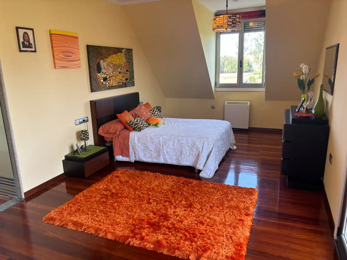 Habitación de Casa o chalet en venta en Santiago de Compostela  con Calefacción, Jardín privado y Parquet