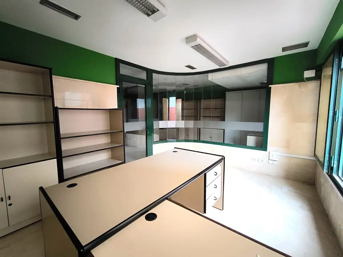 Oficina en venta en Vilagarcía de Arousa con Aire acondicionado, Calefacción y Amueblado