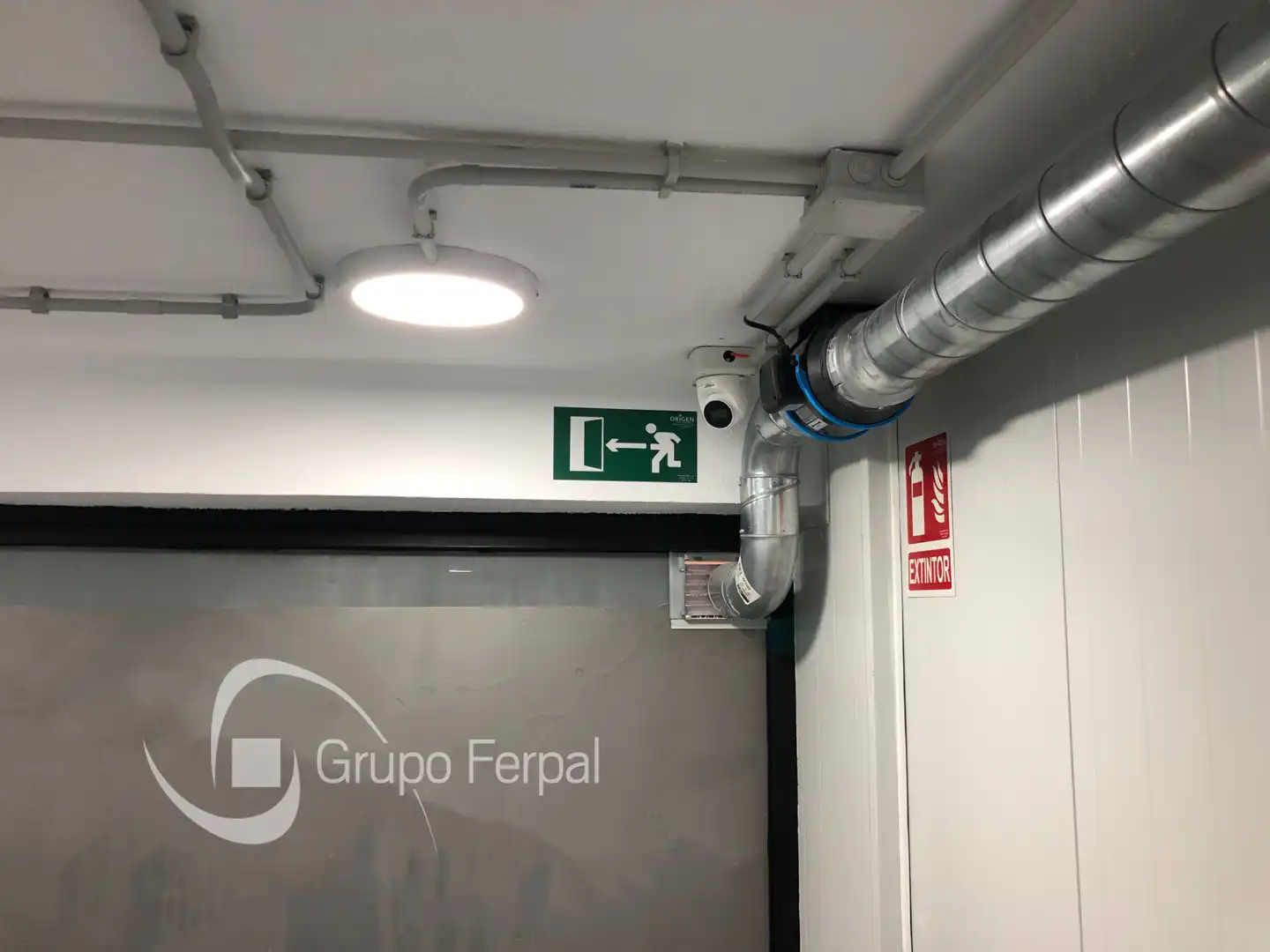 Parking of Storage room for rent in Salamanca  with Alarm