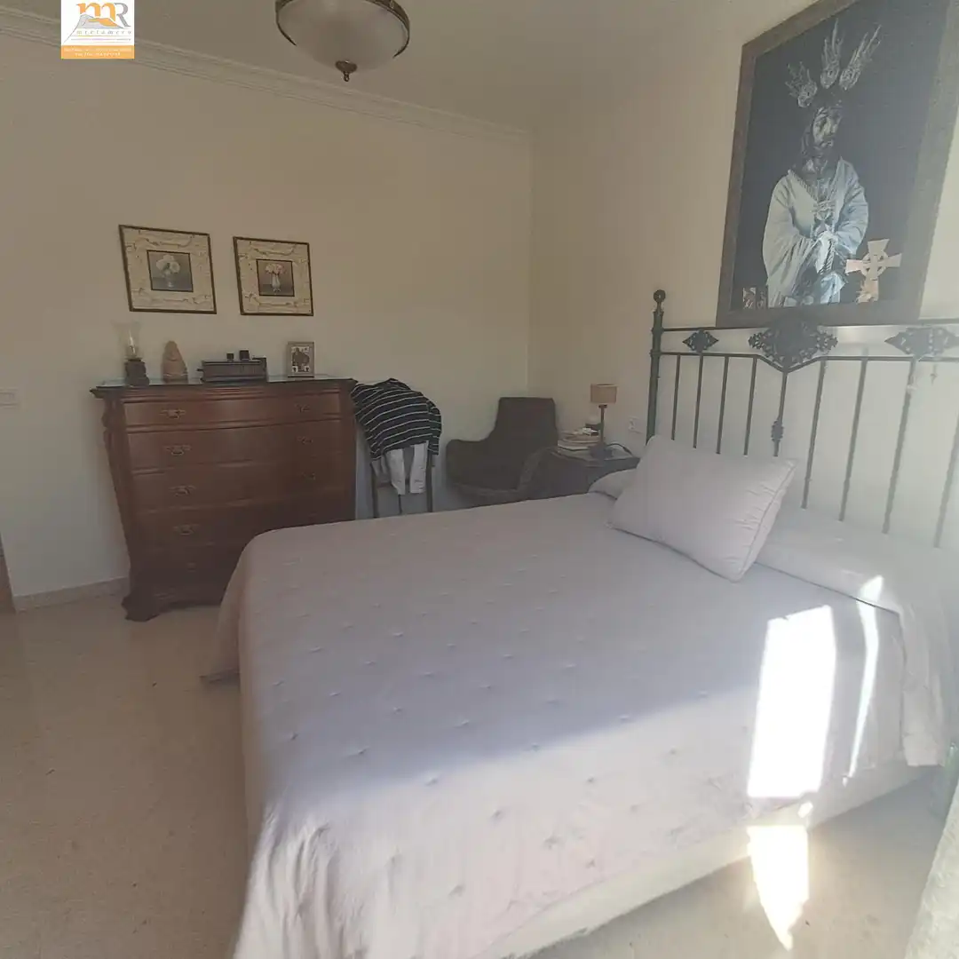 Bedroom of Attic for sale in Estepona