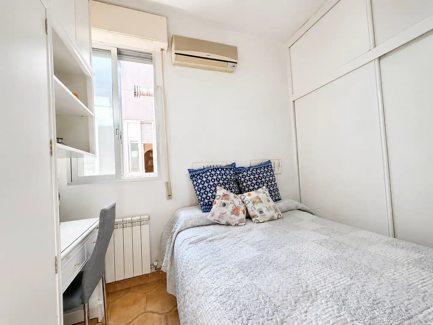 Bedroom of Attic for sale in Madrid  with Air Conditioner, Heating and Terrace
