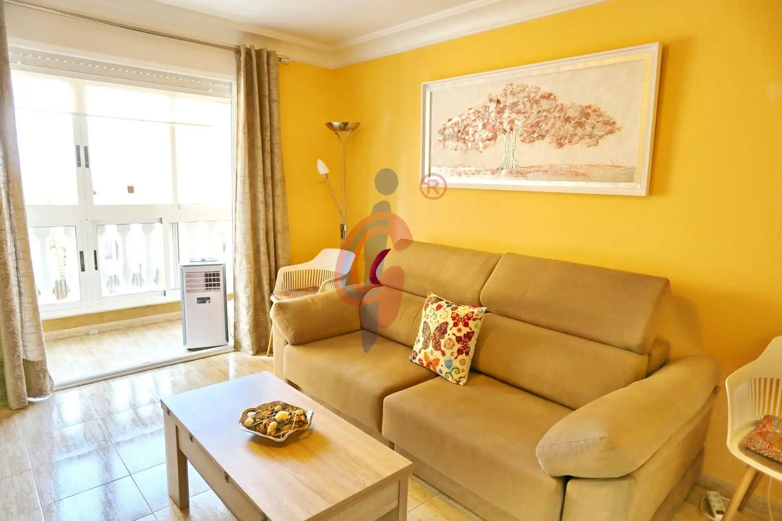 Living room of Flat for sale in Guardamar del Segura  with Terrace, Furnished and Community pool