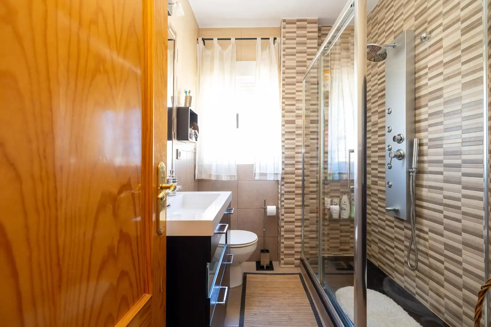 Baño de Casa o chalet en venta en Cúllar Vega con Aire acondicionado, Calefacción y Jardín privado