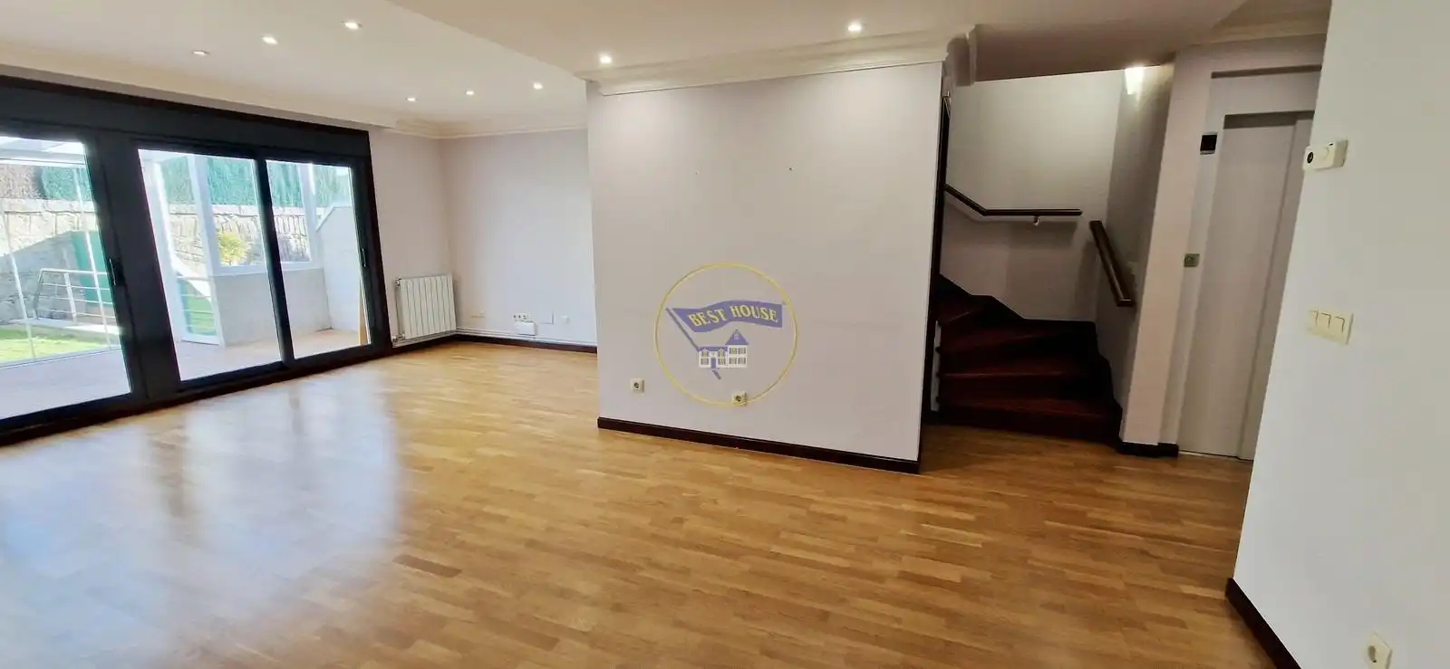 Detached homes for sale in Vigo   with Heating, Private garden and Parquet flooring