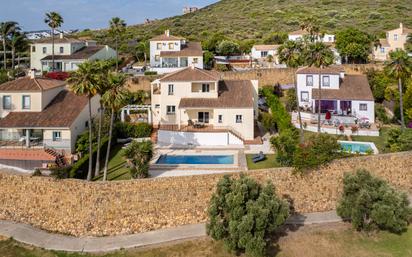 Vista exterior de Casa o xalet en venda en Manilva amb Terrassa, Piscina i Balcó