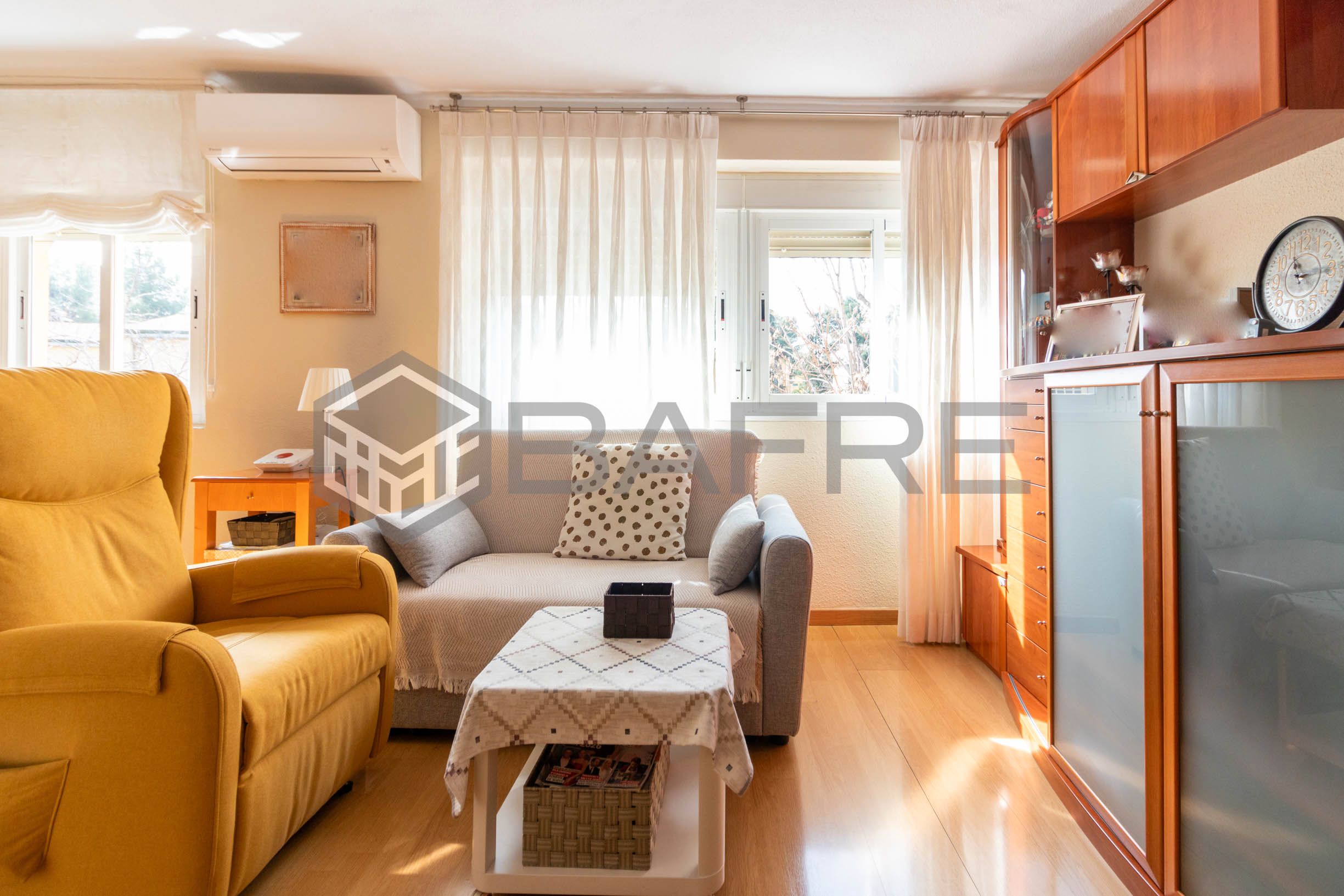 Vista exterior de Piso en venta en  Madrid Capital con Aire acondicionado y Calefacción