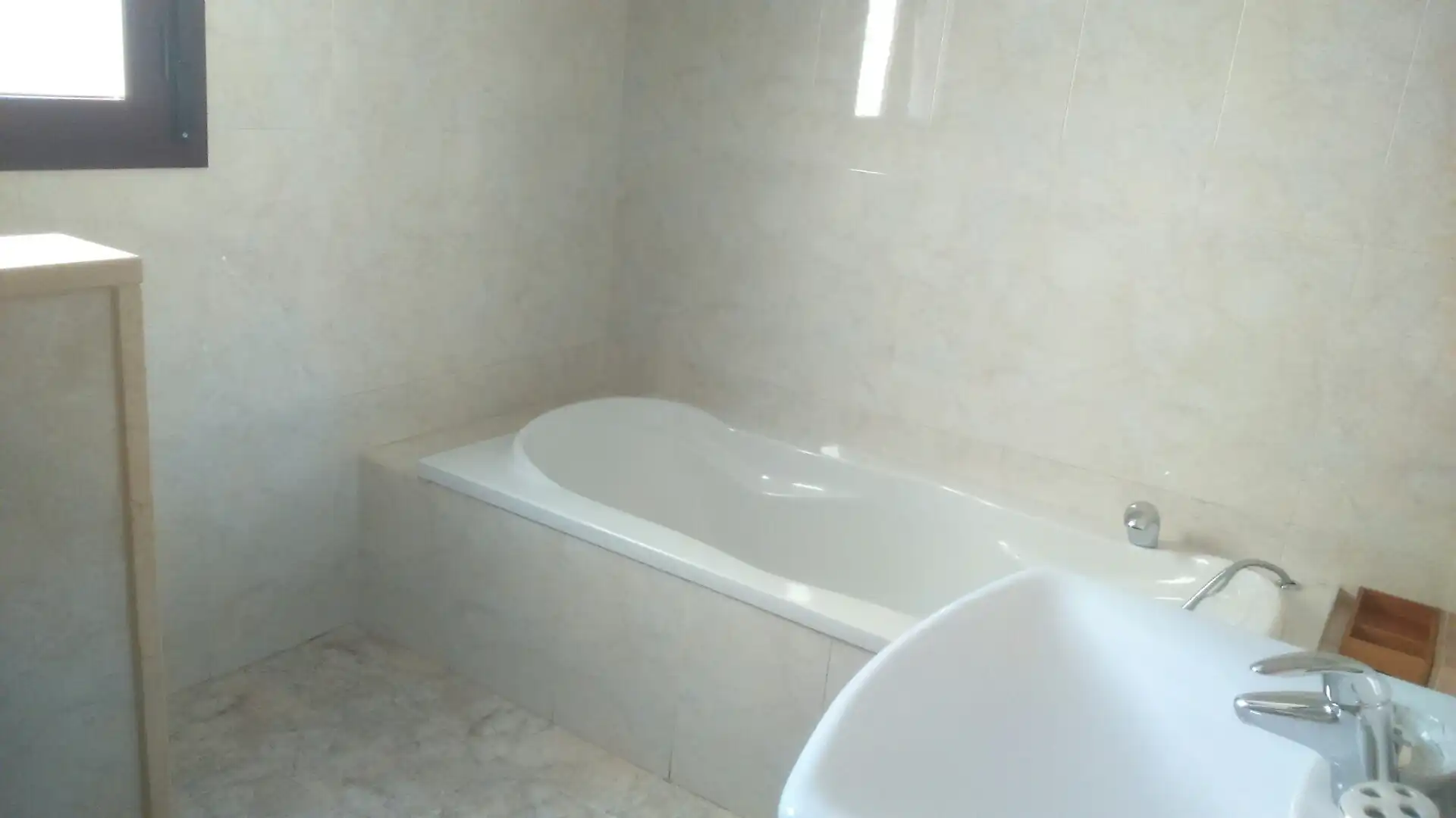 Baño de Piso en venta en Alcalá de Henares con Aire acondicionado, Calefacción y Terraza