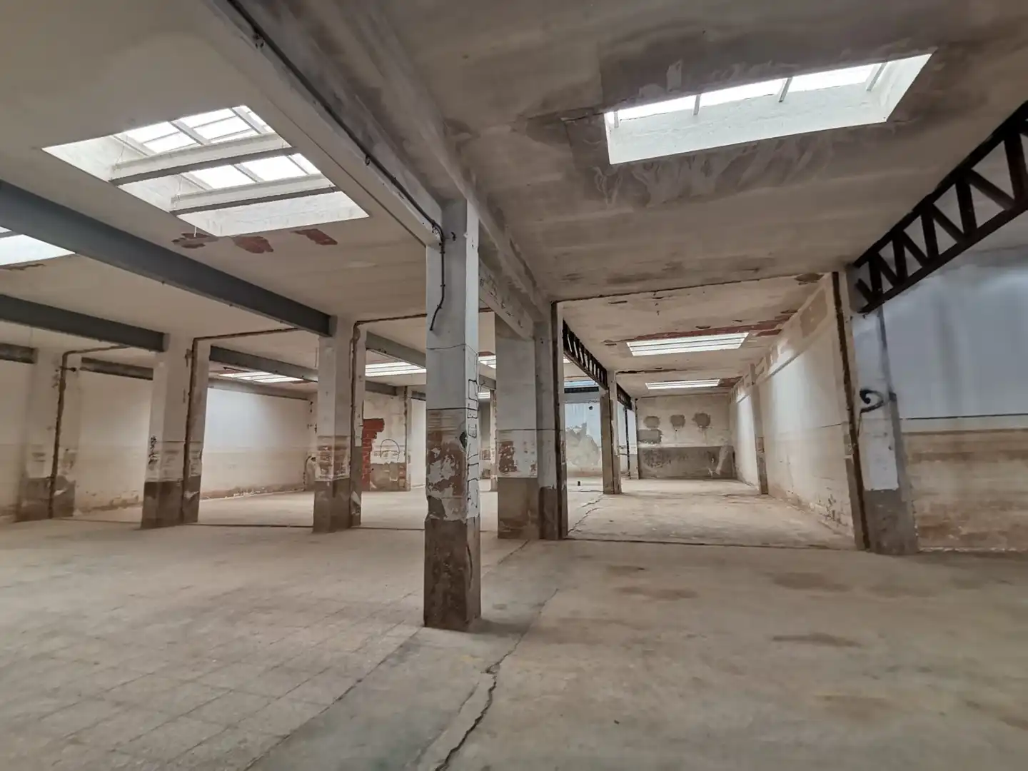 Nave industrial en venta en Benetússer