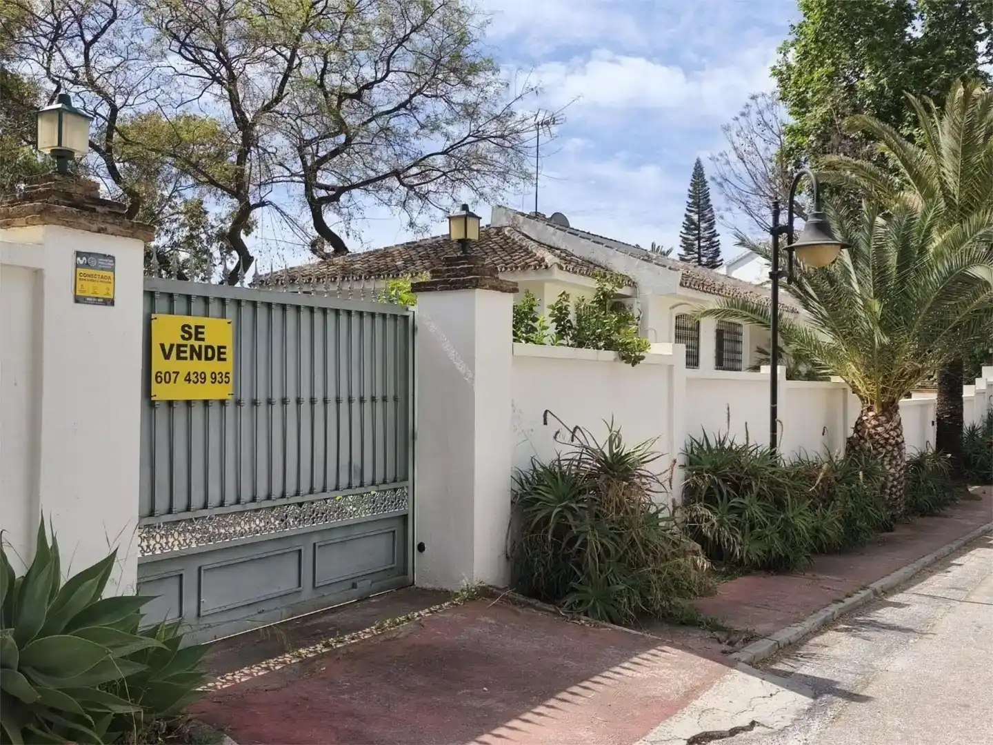 Vista exterior de Piso en venta en Marbella con Aire acondicionado y Piscina