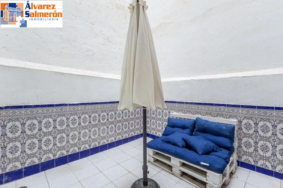 Terraza de Piso en venta en Granada con Calefacción y Trastero