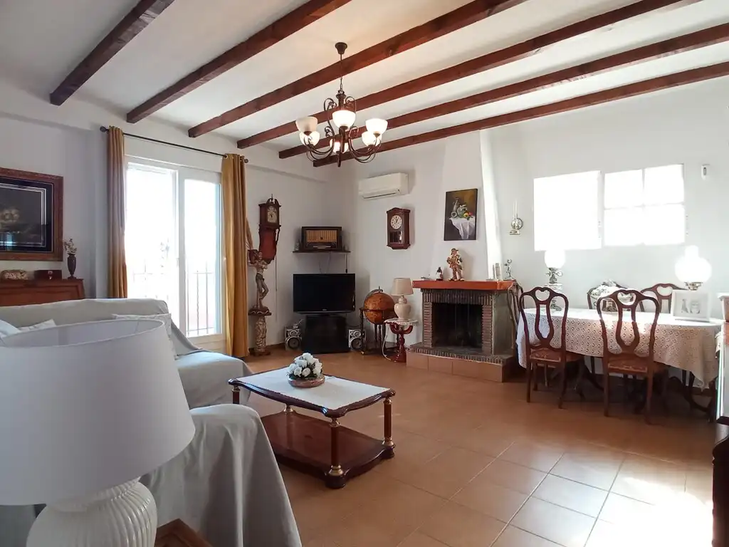 Sala d'estar de Casa o xalet en venda en Vélez-Málaga amb Aire condicionat, Terrassa i Piscina