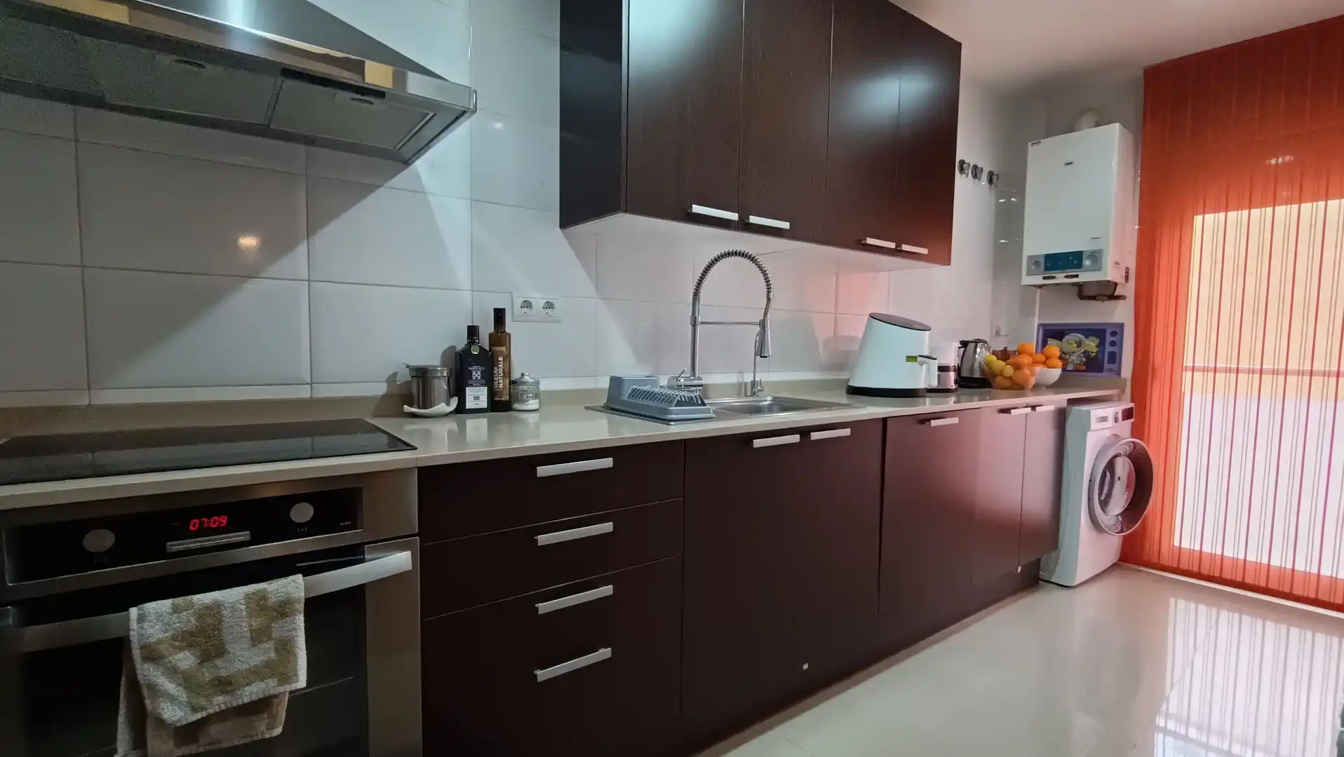 Cuina de Dúplex de lloguer en Terrassa amb Aire condicionat, Calefacció i Terrassa