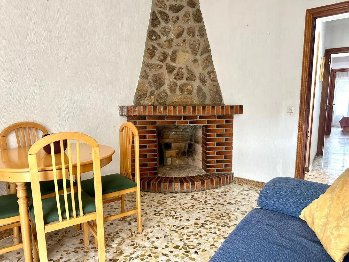 Wohnung zum Verkauf in Lozoya mit Terrasse und Balkon