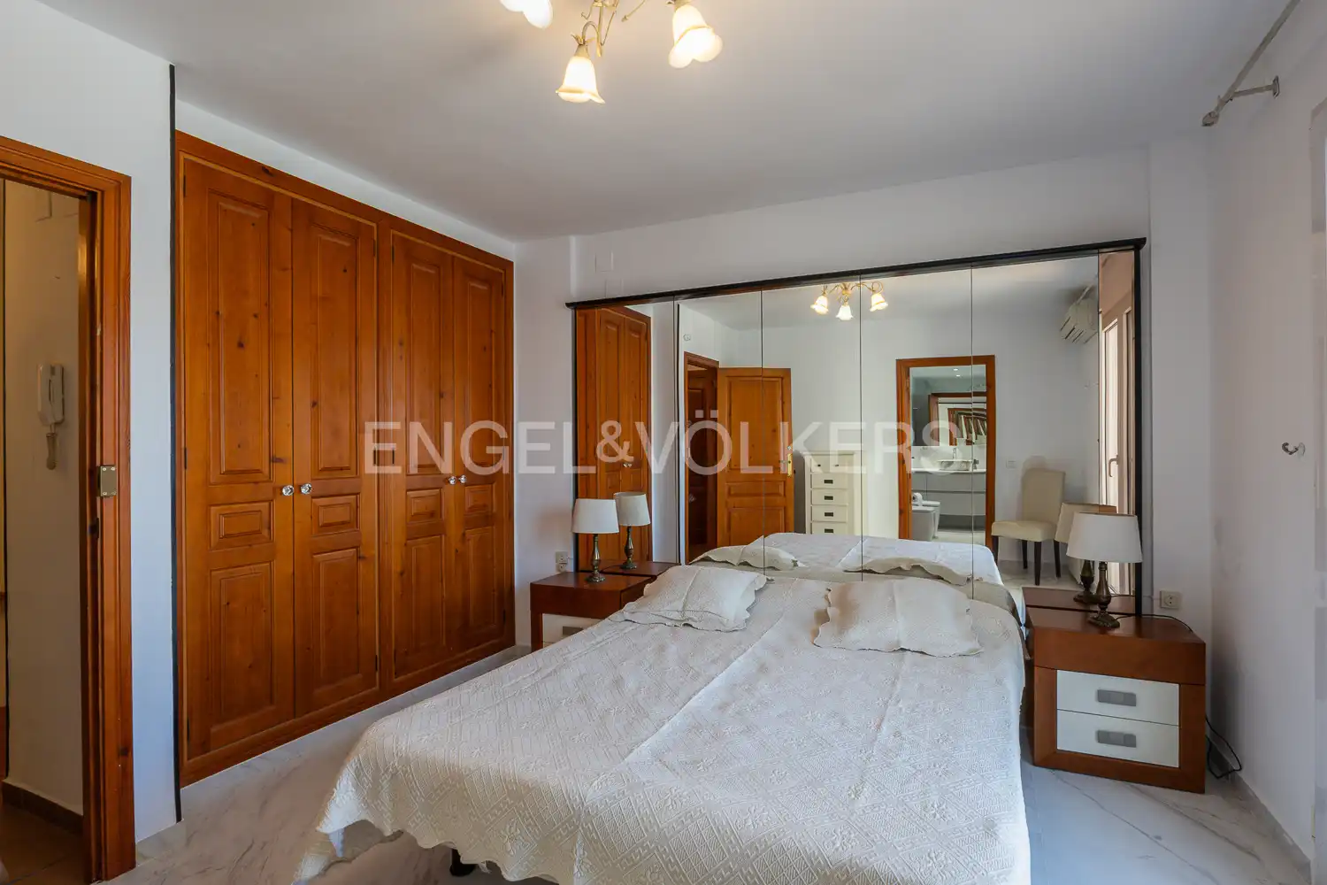 Adossat amb terrassa de lloguer a Calle Joan de Joanes, imagen 47