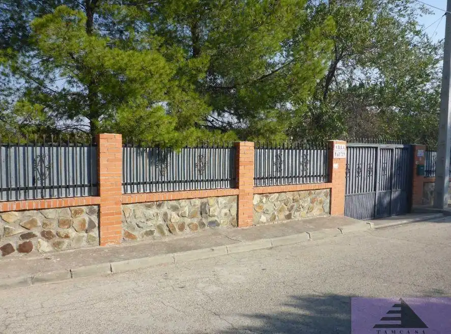 Xalet en venda a Colmenar de Oreja