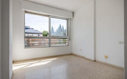 Bedroom of Duplex for sale in  Sevilla Capital