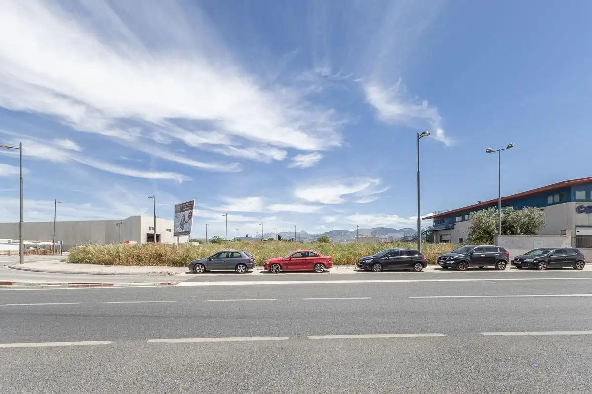 Außenansicht von Residential zum Verkauf in Granada