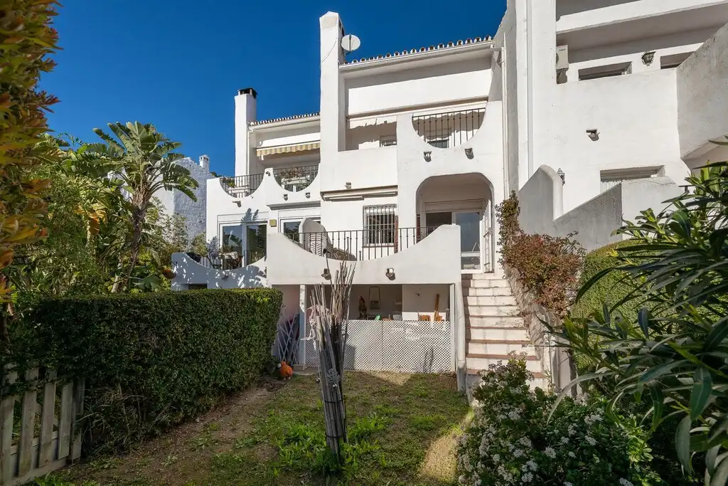 Wohnung mit Pool zum Verkauf in Río Real - Los Monteros, imagen 2