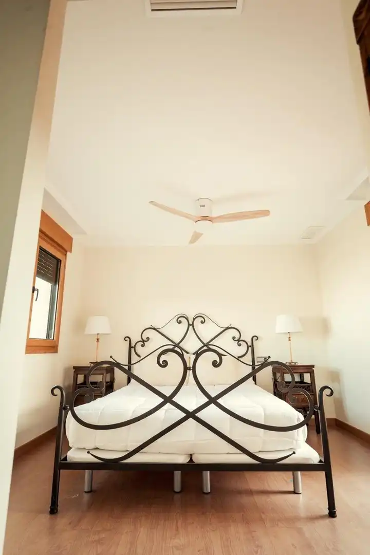Schlafzimmer von Haus oder Chalet zur Miete in Elche / Elx mit Klimaanlage, Heizung und Privatgarten