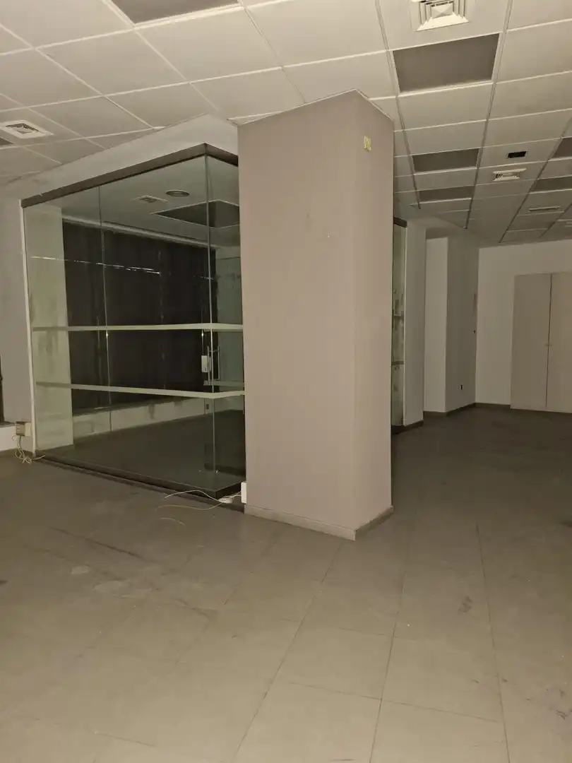Gewerbefläche zum Verkauf in Calle Mauricio Legendre. 4-5, imagen 7